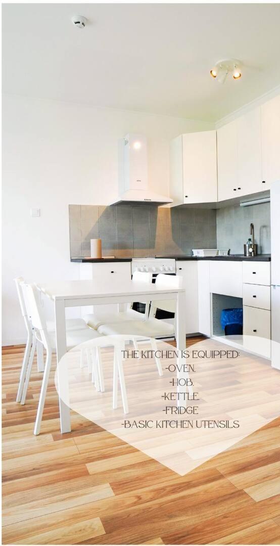 Matyas Corner Apartments Green Square Apartment بودابست الغرفة الصورة